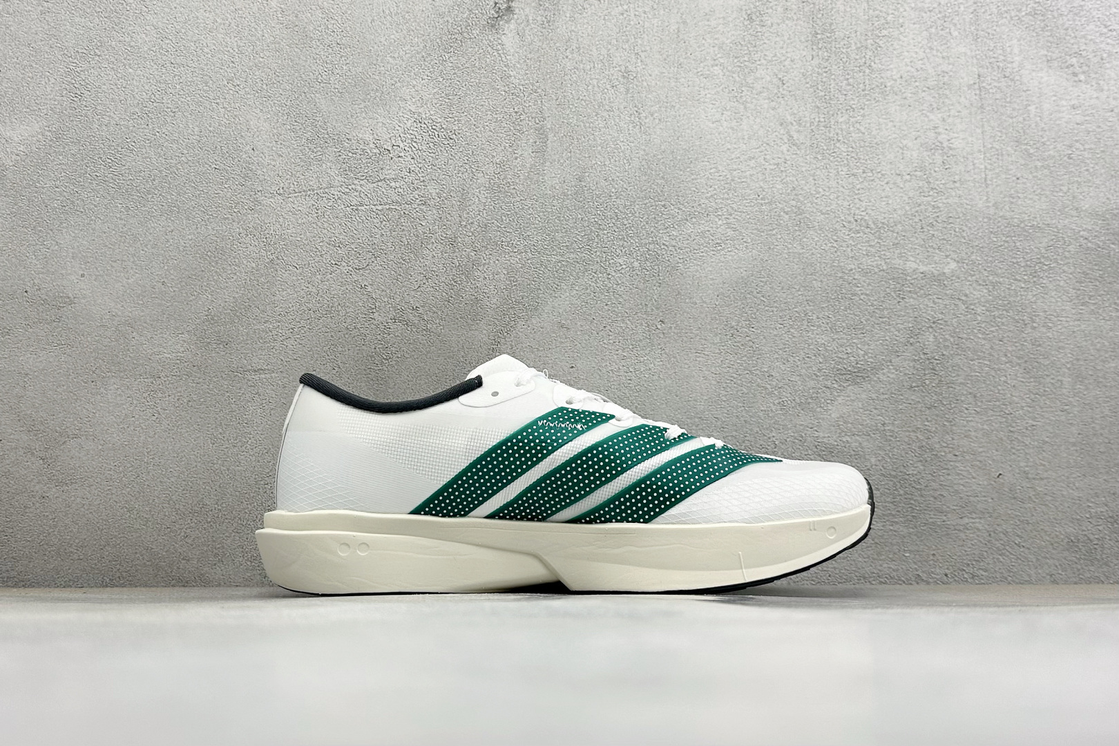 YD版Adidas Adizero Adios 10 阿迪达斯 马拉松飞线贾卡轻质透气休闲运动跑步鞋 采用双层透气网纱 