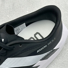 DC版Adidas Adizero Evo SL 2 阿迪超轻透气缓震跑鞋 整体外观造型与adiZero Adios P DC版Adidas Adizero Evo SL 2 阿迪超轻透气缓震跑鞋 整体外观造型与adiZero Adios P