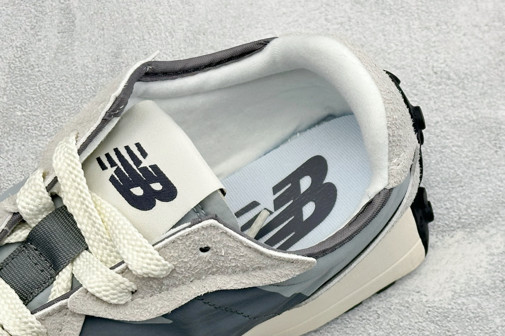 TG福利 New Balance MS327 复古休闲运动慢跑鞋 以更纯粹的复古风格设计打造的全新造型 侧身还以解构设计 TG福利 New Balance MS327 复古休闲运动慢跑鞋 以更纯粹的复古风格设计打造的全新造型 侧身还以解构设计