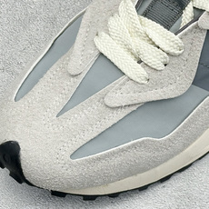 TG福利 New Balance MS327 复古休闲运动慢跑鞋 以更纯粹的复古风格设计打造的全新造型 侧身还以解构设计 TG福利 New Balance MS327 复古休闲运动慢跑鞋 以更纯粹的复古风格设计打造的全新造型 侧身还以解构设计