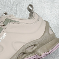 Ecco爱步 Biom C-Trail 健步C 舒适时尚 简约时尚 减震防滑 低帮休闲鞋 戈尔防水薄膜内衬提供强大的透气 Ecco爱步 Biom C-Trail 健步C 舒适时尚 简约时尚 减震防滑 低帮休闲鞋 戈尔防水薄膜内衬提供强大的透气