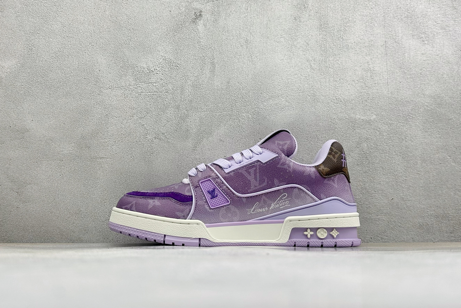 Louis Vuitton 路易威登 LV Trainer 低帮休闲板鞋 全新版本 原版购入 历时两个月调试开发打造 Z