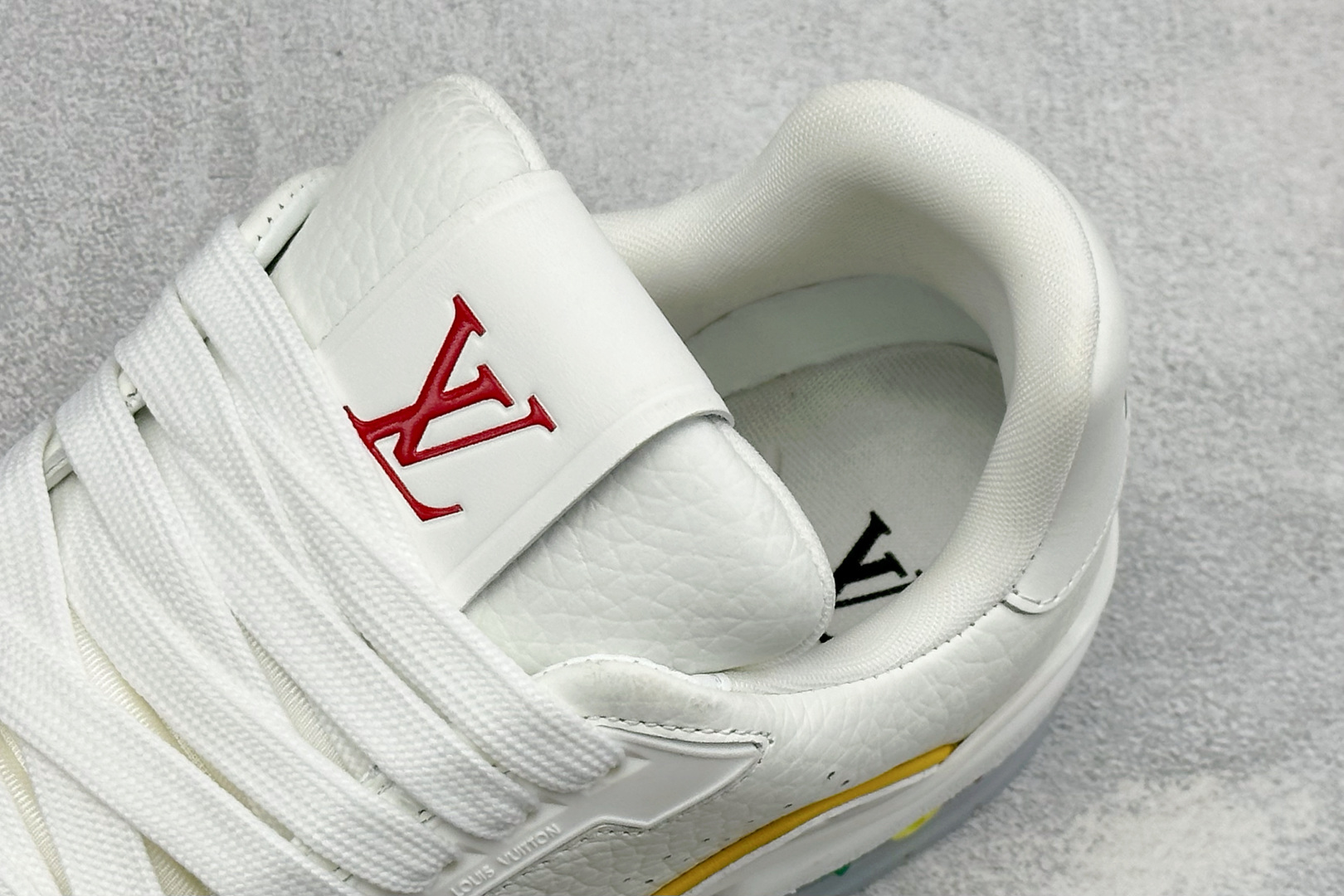 Louis Vuitton 路易威登 LV Trainer 低帮休闲板鞋 全新版本 原版购入 历时两个月调试开发打造 Z Louis Vuitton 路易威登 LV Trainer 低帮休闲板鞋 全新版本 原版购入 历时两个月调试开发打造 Z