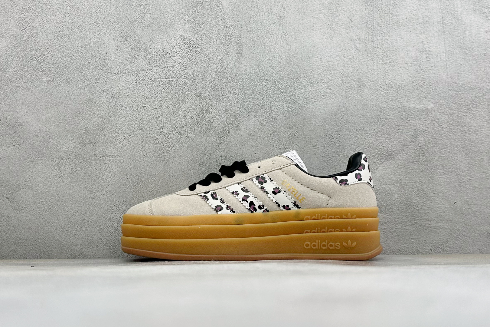 福利特价 Adidas Originals Gazelle Bold 三叶草厚底休闲防滑耐磨低帮板鞋 #原厂原数据版型 