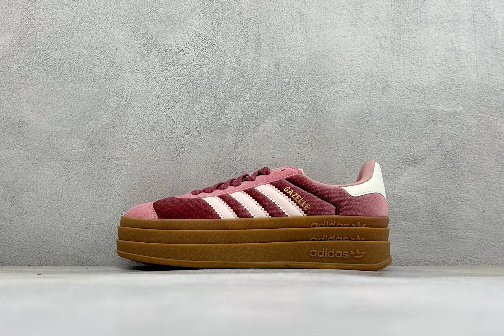 福利特价 Adidas Originals Gazelle Bold 三叶草厚底休闲防滑耐磨低帮板鞋 #原厂原数据版型 