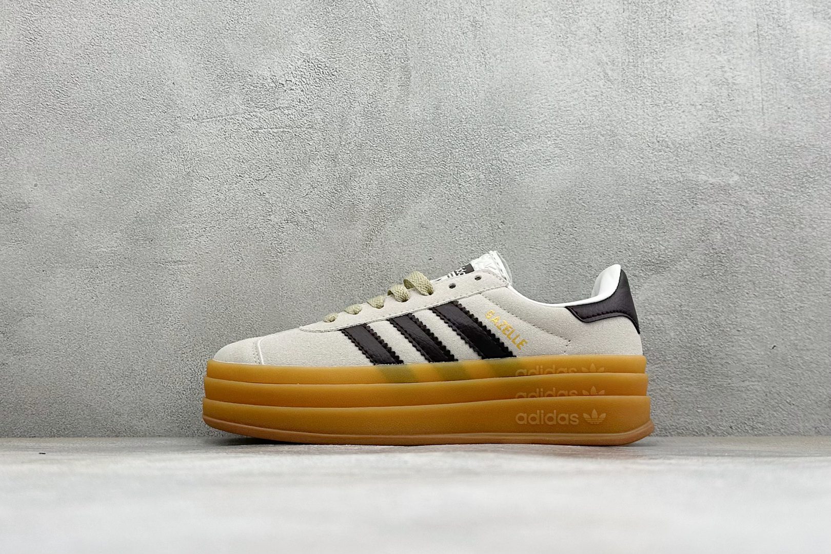 福利特价 Adidas Originals Gazelle Bold 三叶草厚底休闲防滑耐磨低帮板鞋 #原厂原数据版型 福利特价 Adidas Originals Gazelle Bold 三叶草厚底休闲防滑耐磨低帮板鞋 #原厂原数据版型