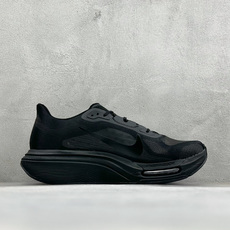 NIKE AIR ZOOM PEGASUS 42 减震防滑耐磨透气 低帮跑步鞋 兼顾迅疾外观和稳固脚感 后跟覆面和中足动 NIKE AIR ZOOM PEGASUS 42 减震防滑耐磨透气 低帮跑步鞋 兼顾迅疾外观和稳固脚感 后跟覆面和中足动