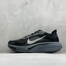 NIKE AIR ZOOM PEGASUS 42 减震防滑耐磨透气 低帮跑步鞋 兼顾迅疾外观和稳固脚感 后跟覆面和中足动 NIKE AIR ZOOM PEGASUS 42 减震防滑耐磨透气 低帮跑步鞋 兼顾迅疾外观和稳固脚感 后跟覆面和中足动