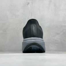 NIKE AIR ZOOM PEGASUS 42 减震防滑耐磨透气 低帮跑步鞋 兼顾迅疾外观和稳固脚感 后跟覆面和中足动 NIKE AIR ZOOM PEGASUS 42 减震防滑耐磨透气 低帮跑步鞋 兼顾迅疾外观和稳固脚感 后跟覆面和中足动