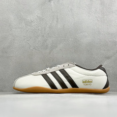 Adidas Tokyo W 阿迪达斯 舒适百搭经典休闲运动鞋 鞋面设计舒适贴合脚面 同时采用柔软材质 穿着轻便舒适 侧 Adidas Tokyo W 阿迪达斯 舒适百搭经典休闲运动鞋 鞋面设计舒适贴合脚面 同时采用柔软材质 穿着轻便舒适 侧