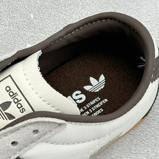 Adidas Tokyo W 阿迪达斯 舒适百搭经典休闲运动鞋 鞋面设计舒适贴合脚面 同时采用柔软材质 穿着轻便舒适 侧 Adidas Tokyo W 阿迪达斯 舒适百搭经典休闲运动鞋 鞋面设计舒适贴合脚面 同时采用柔软材质 穿着轻便舒适 侧
