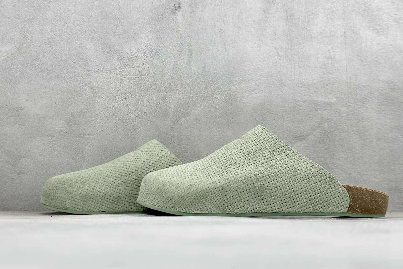 Adidas Originals Adimule 阿迪穆勒休闲半拖 货号:KK4740 尺码:36 36.5 37 38 Adidas Originals Adimule 阿迪穆勒休闲半拖 货号:KK4740 尺码:36 36.5 37 38