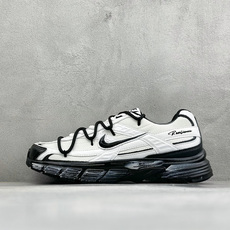 NIKE INITIATOR创始者系列 复古休闲运动舒适跑鞋 采用透气网眼鞋面和支撑覆盖层,自然运动设计的Phlyon NIKE INITIATOR创始者系列 复古休闲运动舒适跑鞋 采用透气网眼鞋面和支撑覆盖层,自然运动设计的Phlyon