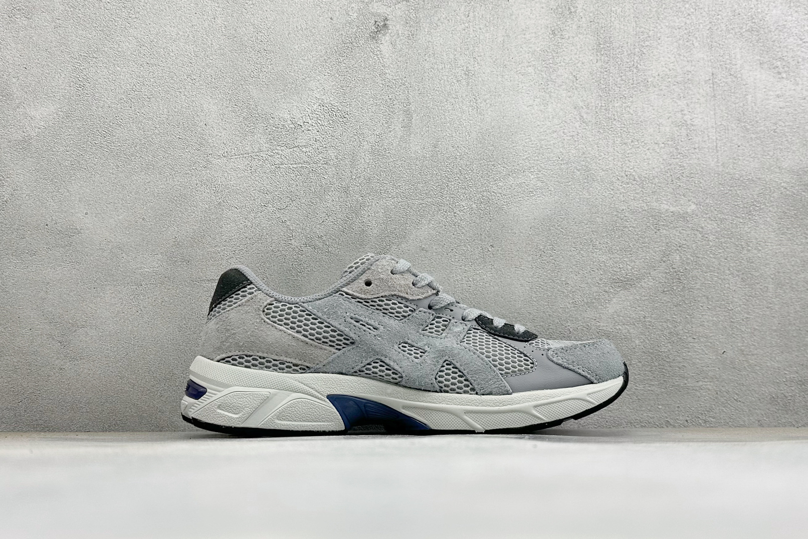 福利特价 YD版ASICS GEL-1130 亚瑟士复古减震透气运动休闲跑鞋 货号: 1203A609-101 