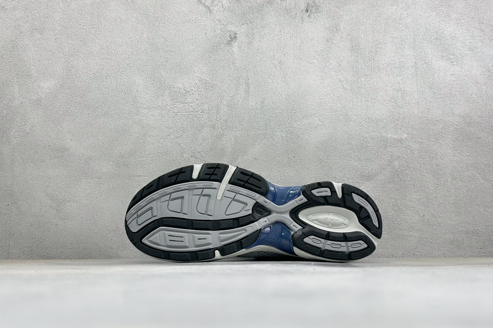 福利特价 YD版ASICS GEL-1130 亚瑟士复古减震透气运动休闲跑鞋 货号: 1203A609-101 