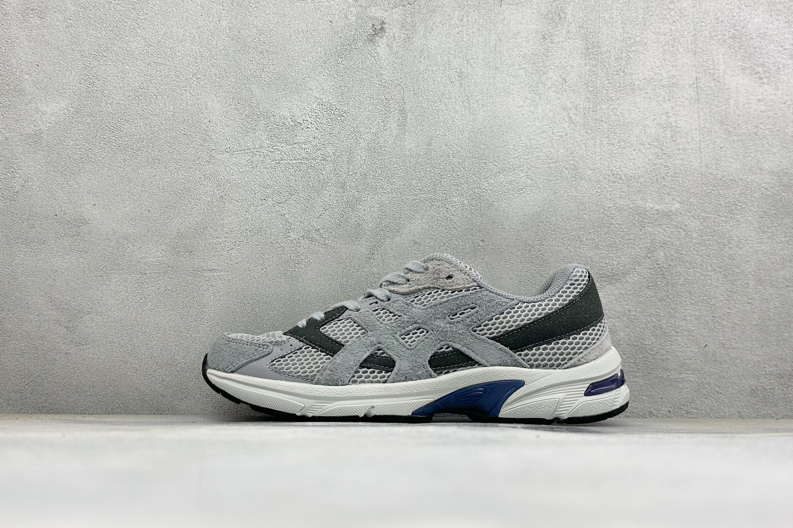 福利特价 YD版ASICS GEL-1130 亚瑟士复古减震透气运动休闲跑鞋 货号: 1203A609-101 福利特价 YD版ASICS GEL-1130 亚瑟士复古减震透气运动休闲跑鞋 货号: 1203A609-101