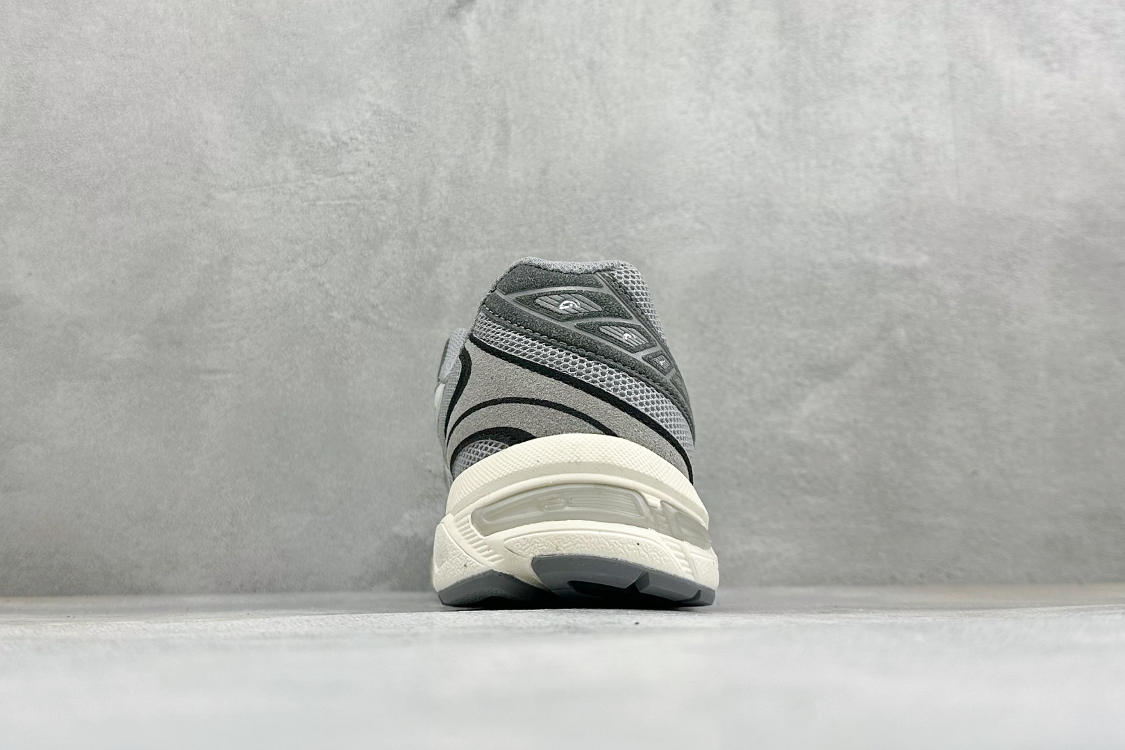 福利特价 YD版ASICS GEL-1130 亚瑟士复古减震透气运动休闲跑鞋 货号: 1203A609-020 