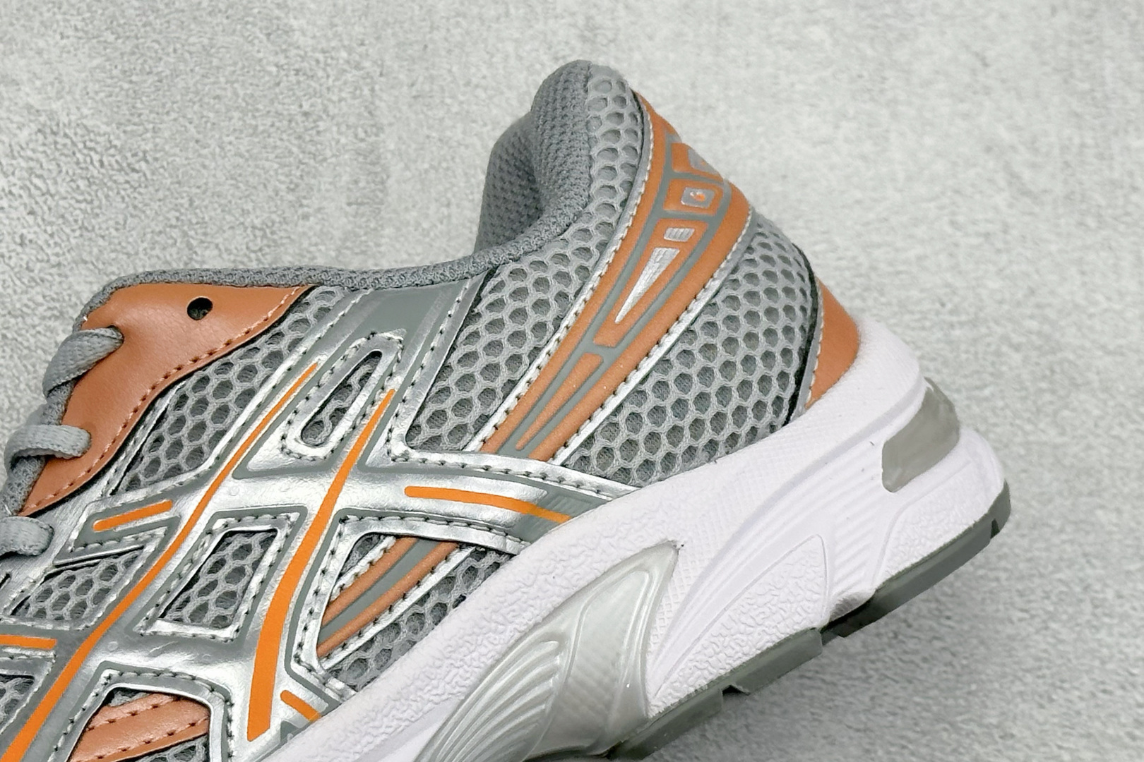 福利特价 YD版ASICS GEL-1130 亚瑟士复古减震透气运动休闲跑鞋 货号: 1203A609-020 