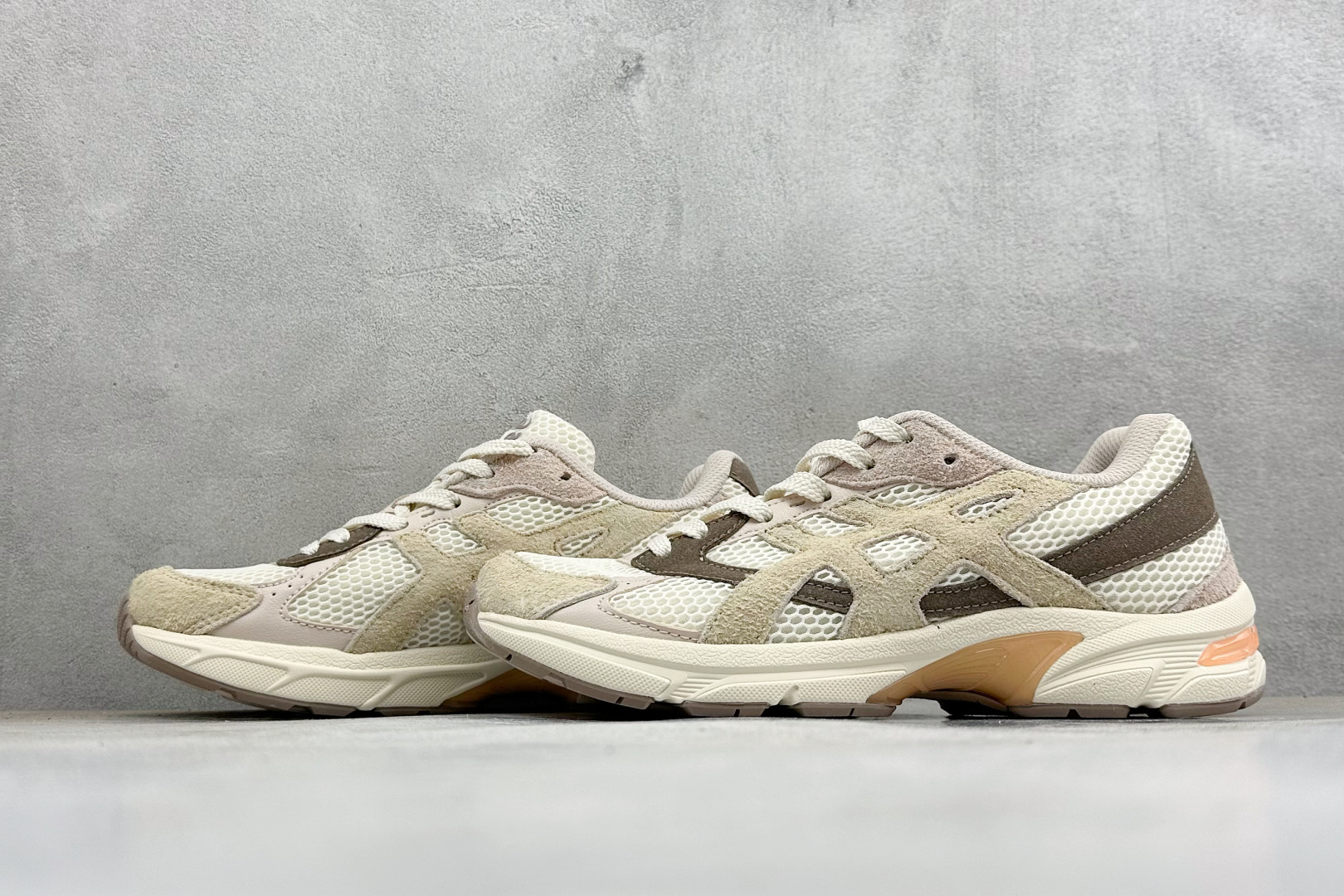福利特价 YD版ASICS GEL-1130 亚瑟士复古减震透气运动休闲跑鞋 货号: 1201A982-200 