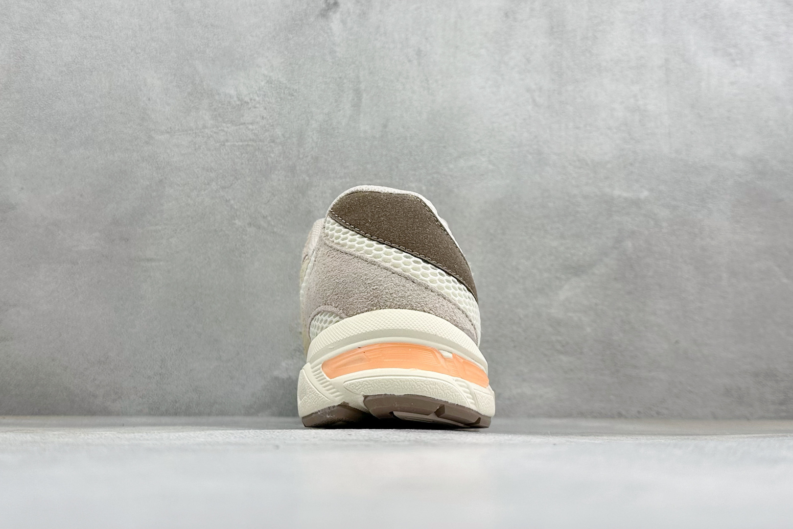 福利特价 YD版ASICS GEL-1130 亚瑟士复古减震透气运动休闲跑鞋 货号: 1201A982-200 