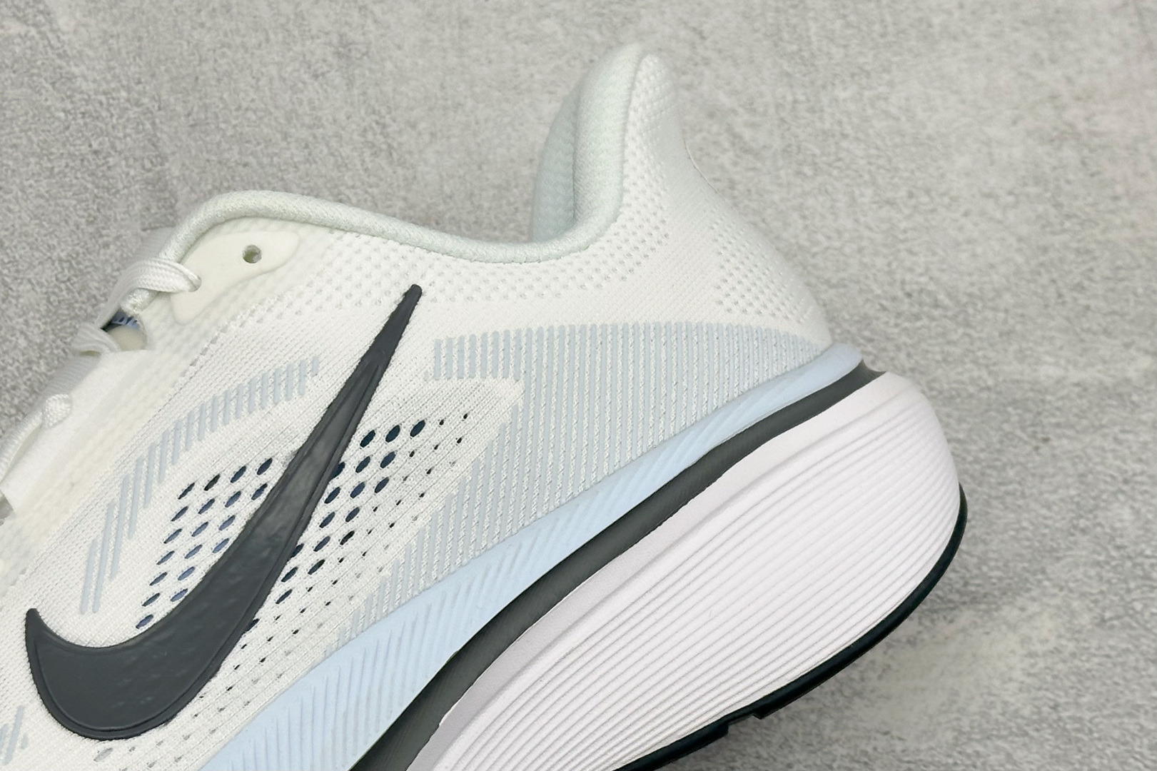 XM版NK Air Zoom Pegasus 42代 耐磨防滑运动跑步鞋 高端零售专供 内置Zoom气垫 鞋盒钢印 原厂