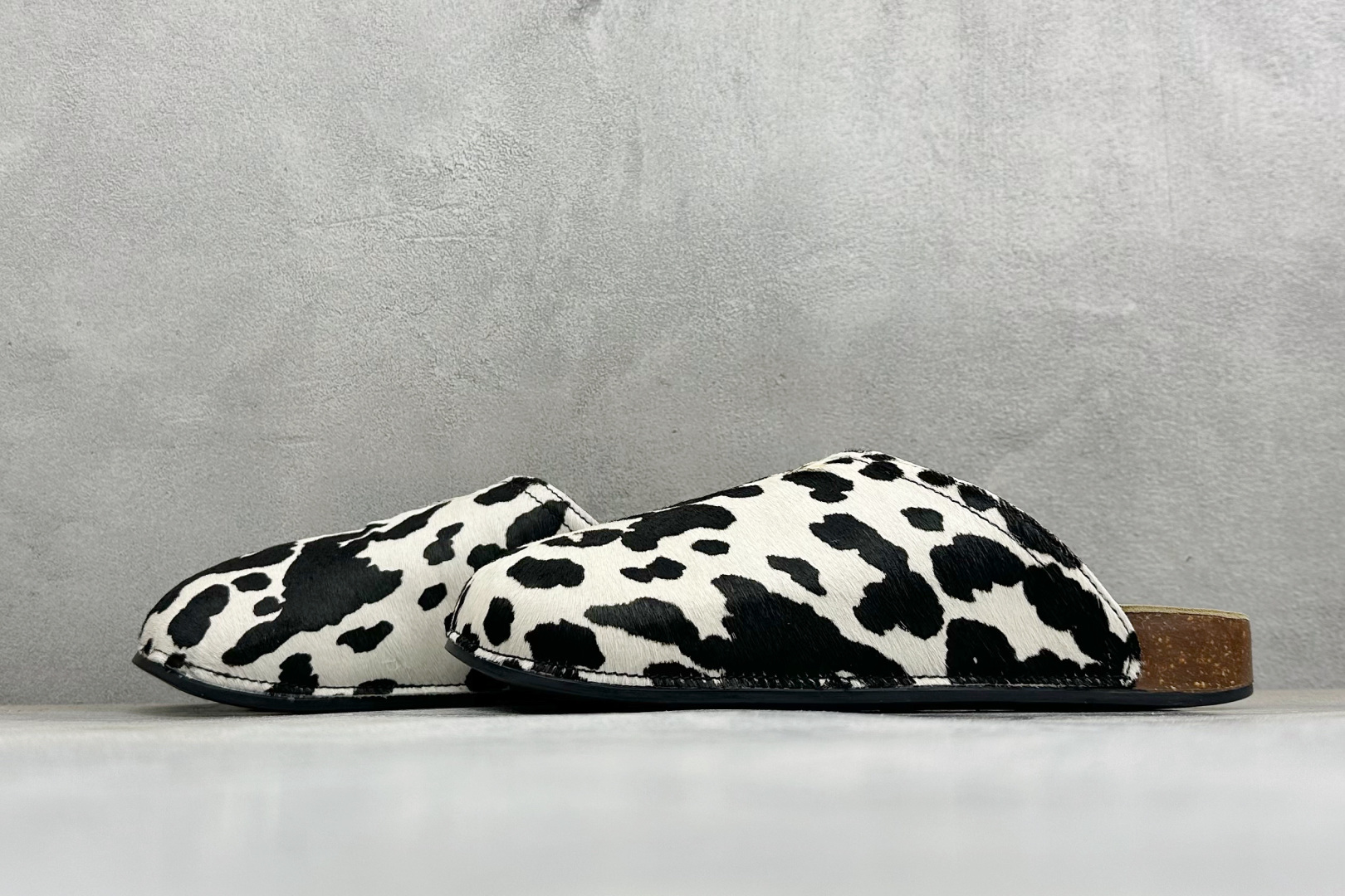 HZ版Adidas originals Adimule 舒适百搭 防磨包头一脚蹬拖鞋 货号：KI0407 尺码：36-4