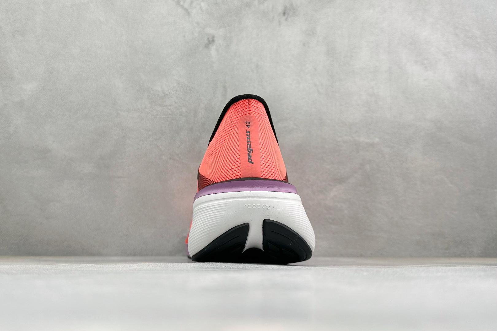 HY版Nike Air Zoom Pegasus 42 耐克网面透气轻便耐磨跑鞋 货号：IB1881-602 尺码：36