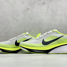Nike Air Zoom Pegasus 42 耐克网面透气轻便跑鞋 货号:IB1873-008 尺码:39 40 4 Nike Air Zoom Pegasus 42 耐克网面透气轻便跑鞋 货号:IB1873-008 尺码:39 40 4