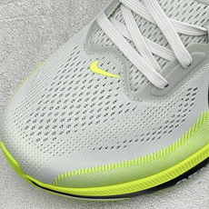 Nike Air Zoom Pegasus 42 耐克网面透气轻便跑鞋 货号:IB1873-008 尺码:39 40 4 Nike Air Zoom Pegasus 42 耐克网面透气轻便跑鞋 货号:IB1873-008 尺码:39 40 4