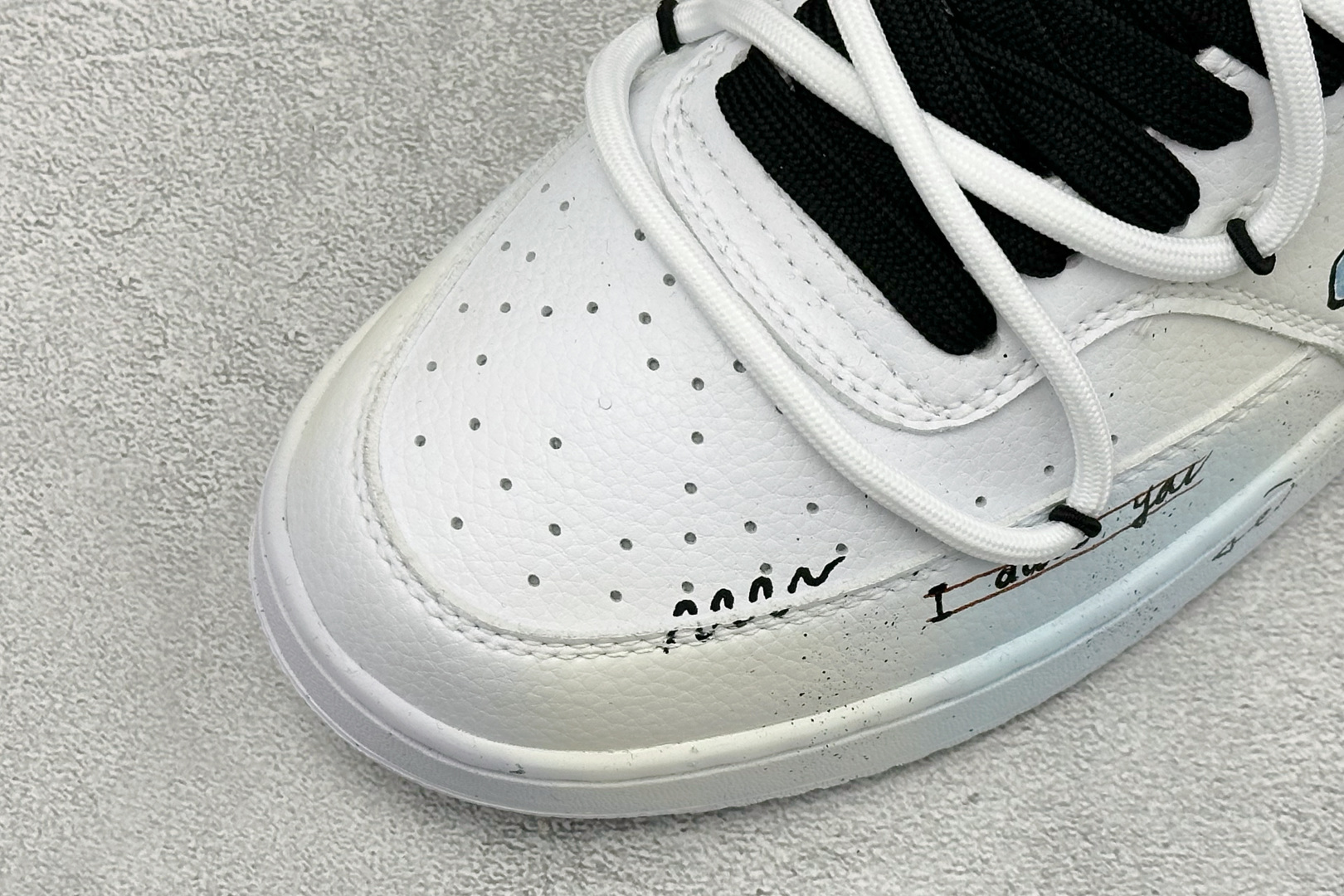 NIKE COURT VISION LO ‘DIY’定制 低帮百搭 透气休闲运动板鞋 兼顾舒适脚感和出众风范 演绎匠心之
