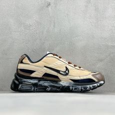 NIKE INITIATOR创始者系列 复古休闲运动舒适跑鞋 采用透气网眼鞋面和支撑覆盖层,自然运动设计的Phlyon中 NIKE INITIATOR创始者系列 复古休闲运动舒适跑鞋 采用透气网眼鞋面和支撑覆盖层,自然运动设计的Phlyon中