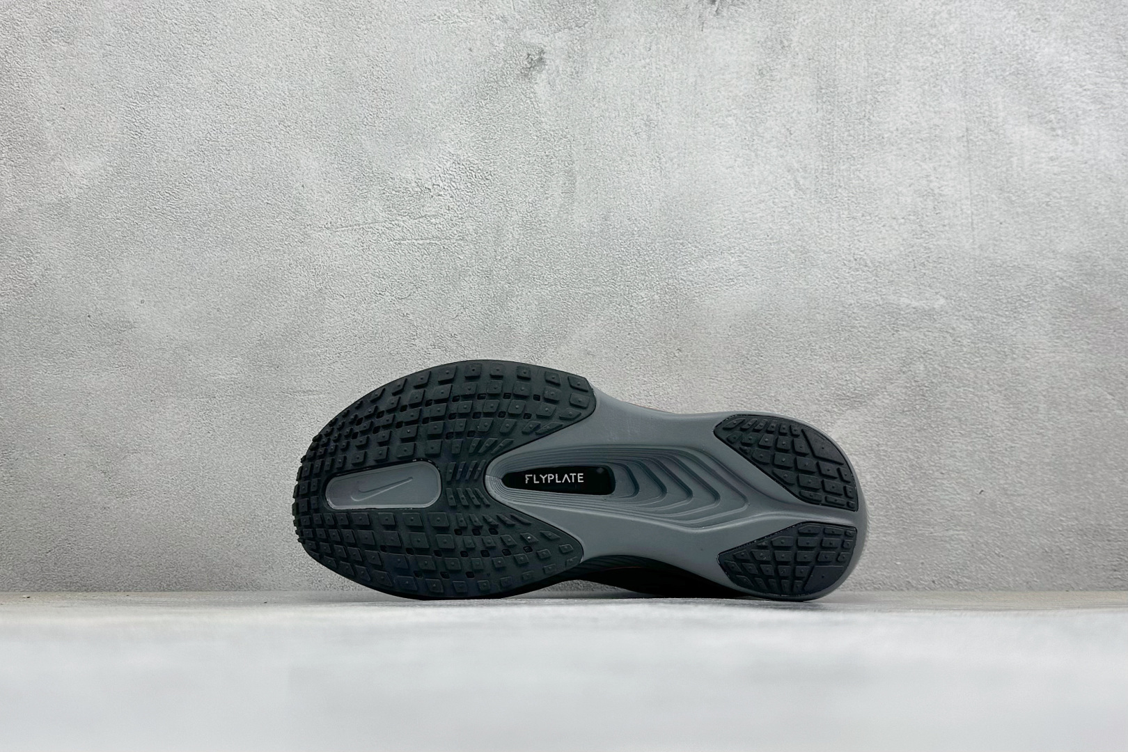 Nike Zoom Fly 6 耐克超弹轻盈跑步鞋 #鞋款搭载 Flyknit 材料 打造出众弹性 易于穿脱。采用Rea