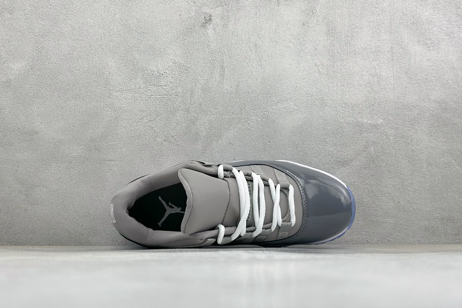 福利特价 Air Jordan AJ11 Retro 篮球鞋 原楦原档案数据开模打造 原厂中底拉帮钢印 原厂漆皮 防冻不
