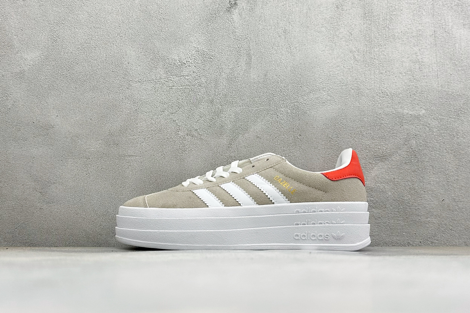 福利特价 Adidas Originals Gazelle Bold 三叶草厚底休闲防滑耐磨低帮板鞋 #原厂原数据版型 福利特价 Adidas Originals Gazelle Bold 三叶草厚底休闲防滑耐磨低帮板鞋 #原厂原数据版型