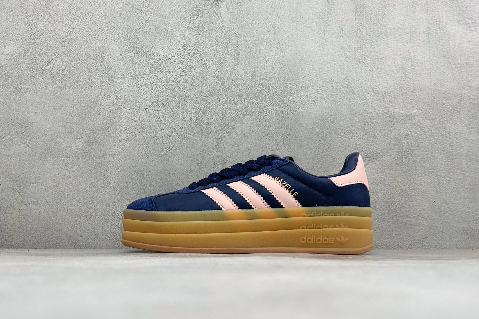 福利特价 Adidas Originals Gazelle Bold 三叶草厚底休闲防滑耐磨低帮板鞋 #原厂原数据版型 