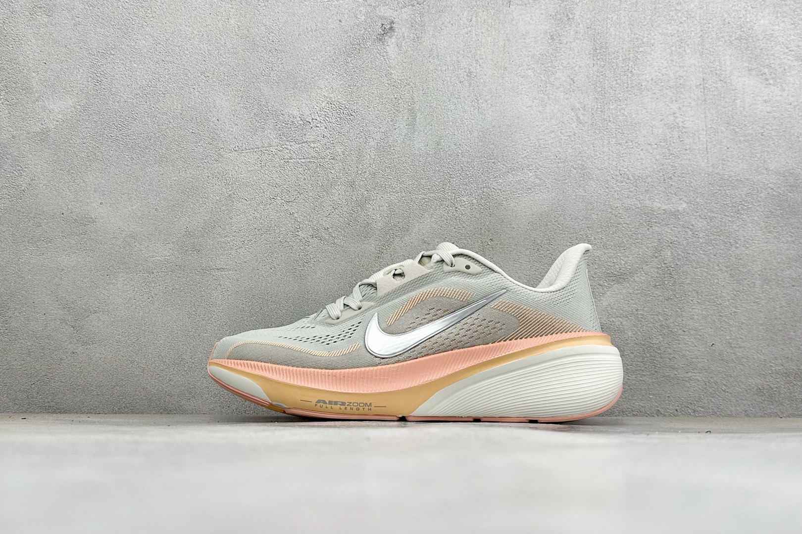 HY版Nike Air Zoom Pegasus 42 耐克网面透气轻便耐磨跑鞋 货号：IB1881-002 尺码：36