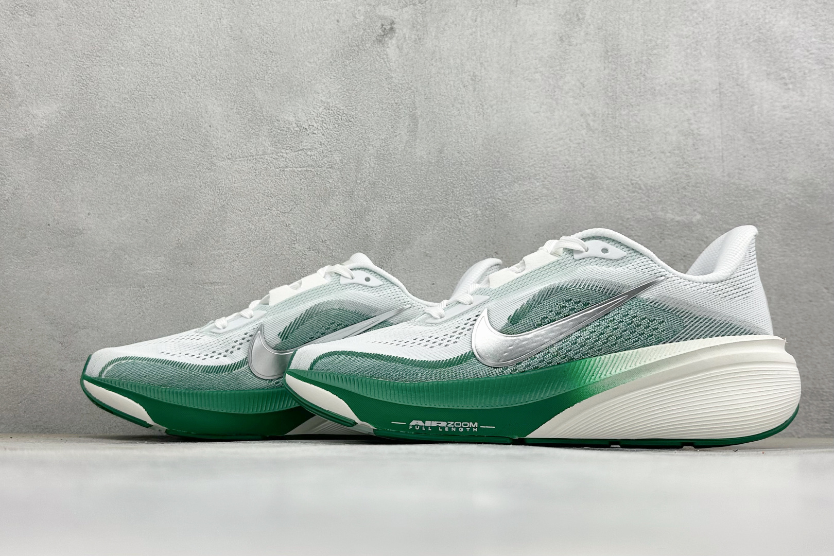 HY版Nike Air Zoom Pegasus 42 耐克网面透气轻便耐磨跑鞋 货号：IB1881-100 尺码：36