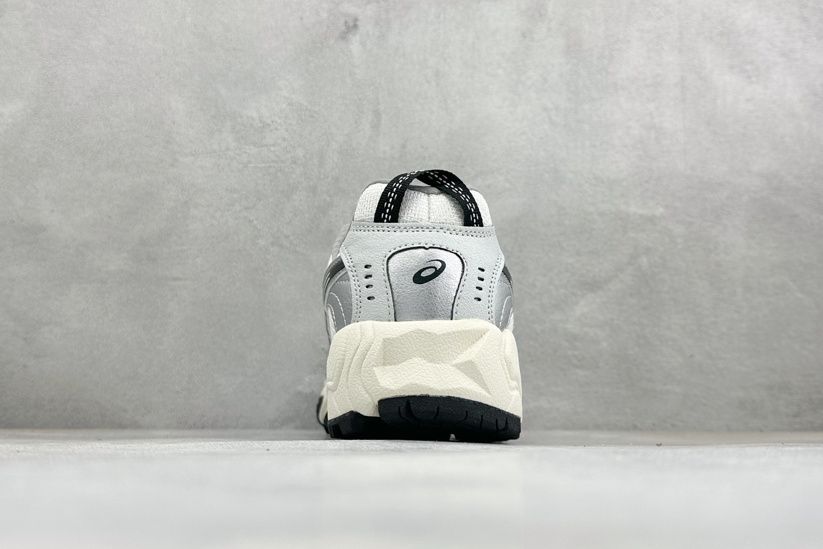 YD版Asics Gel-NANDI NR 亚瑟士运动休闲透气专业跑鞋 采用工程弹性双层再生针织密度鞋面材质 后跟3D可 YD版Asics Gel-NANDI NR 亚瑟士运动休闲透气专业跑鞋 采用工程弹性双层再生针织密度鞋面材质 后跟3D可