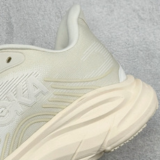 HOKA ONE ONE M CLIFTON 11 舒适防滑耐磨低帮休闲跑步鞋 相比常规跑鞋 HOKA ONE ONE特 HOKA ONE ONE M CLIFTON 11 舒适防滑耐磨低帮休闲跑步鞋 相比常规跑鞋 HOKA ONE ONE特