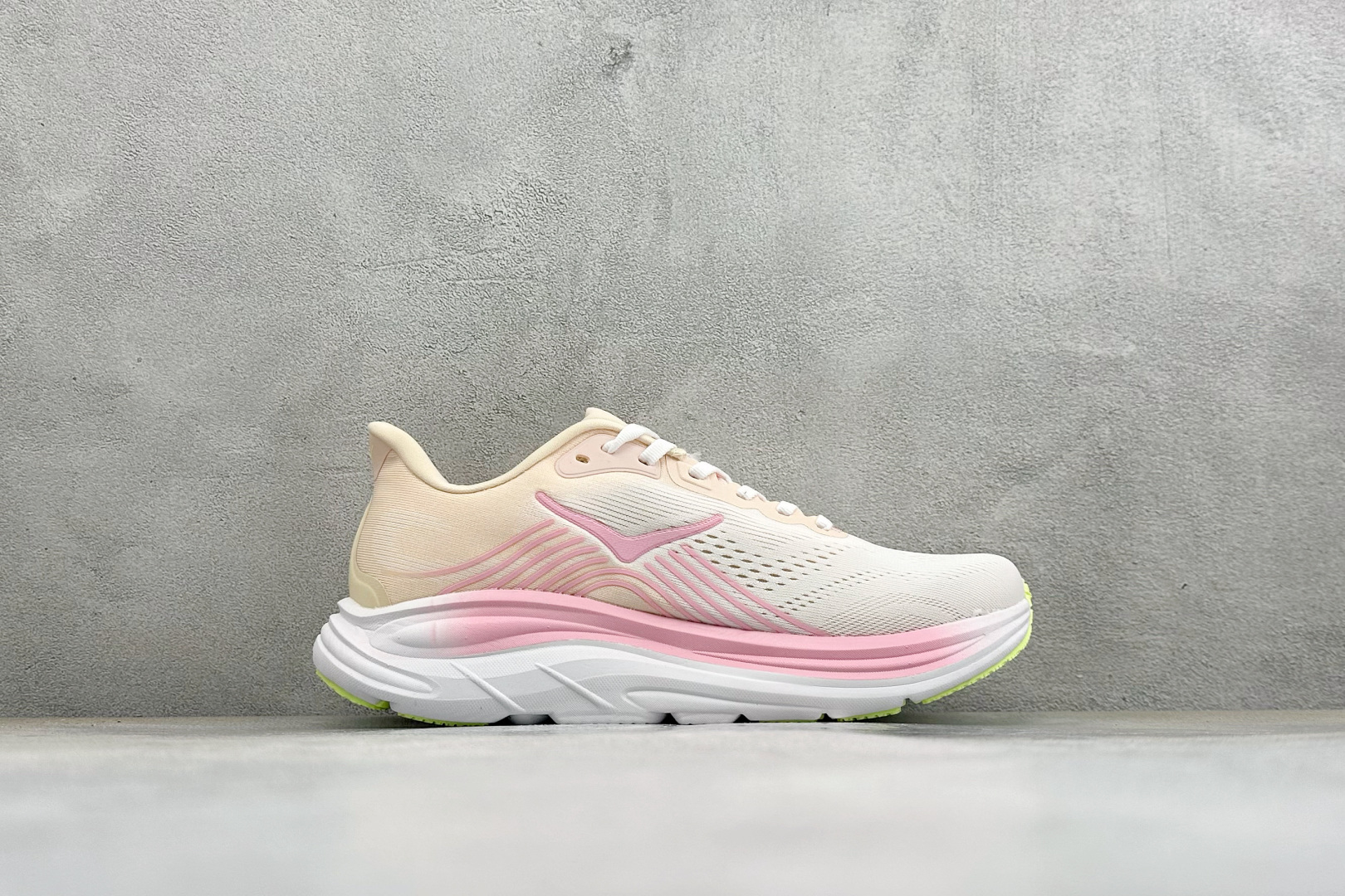 HOKA ONE ONE M CLIFTON 11 舒适防滑耐磨低帮休闲跑步鞋 相比常规跑鞋 HOKA ONE ONE特 HOKA ONE ONE M CLIFTON 11 舒适防滑耐磨低帮休闲跑步鞋 相比常规跑鞋 HOKA ONE ONE特