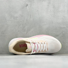 HOKA ONE ONE M CLIFTON 11 舒适防滑耐磨低帮休闲跑步鞋 相比常规跑鞋 HOKA ONE ONE特 HOKA ONE ONE M CLIFTON 11 舒适防滑耐磨低帮休闲跑步鞋 相比常规跑鞋 HOKA ONE ONE特