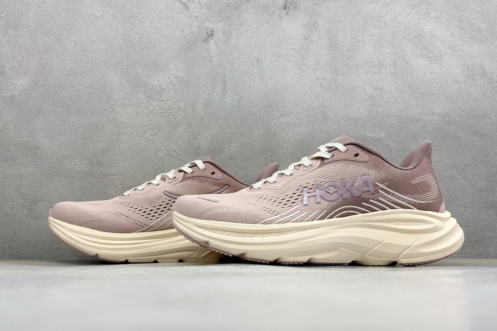 HOKA ONE ONE M CLIFTON 11 舒适防滑耐磨低帮休闲跑步鞋 相比常规跑鞋 HOKA ONE ONE特 HOKA ONE ONE M CLIFTON 11 舒适防滑耐磨低帮休闲跑步鞋 相比常规跑鞋 HOKA ONE ONE特