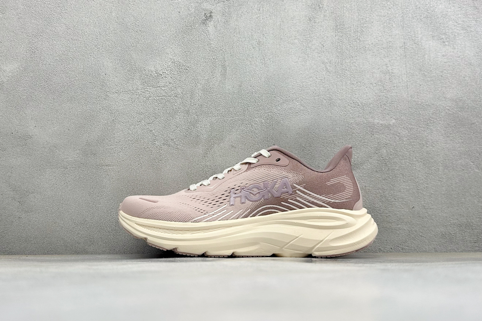 HOKA ONE ONE M CLIFTON 11 舒适防滑耐磨低帮休闲跑步鞋 相比常规跑鞋 HOKA ONE ONE特