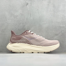 HOKA ONE ONE M CLIFTON 11 舒适防滑耐磨低帮休闲跑步鞋 相比常规跑鞋 HOKA ONE ONE特 HOKA ONE ONE M CLIFTON 11 舒适防滑耐磨低帮休闲跑步鞋 相比常规跑鞋 HOKA ONE ONE特