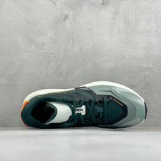 H版HOKA ONE ONE SPEEDGOAT 7 舒适百搭越野跑鞋 J-FRAME™M结构拥有专利认证,避免防过度内 H版HOKA ONE ONE SPEEDGOAT 7 舒适百搭越野跑鞋 J-FRAME™M结构拥有专利认证,避免防过度内