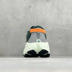 H版HOKA ONE ONE SPEEDGOAT 7 舒适百搭越野跑鞋 J-FRAME™M结构拥有专利认证,避免防过度内 H版HOKA ONE ONE SPEEDGOAT 7 舒适百搭越野跑鞋 J-FRAME™M结构拥有专利认证,避免防过度内