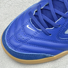 NIKE GATO 低帮生活休闲鞋 透气网布眼融入皮革,织和物合成材质覆面,营造21世初纪的畅跑美学概念。泡棉中底盈轻缓 NIKE GATO 低帮生活休闲鞋 透气网布眼融入皮革,织和物合成材质覆面,营造21世初纪的畅跑美学概念。泡棉中底盈轻缓