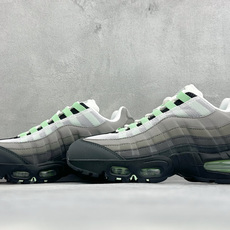 NIKE Air Max 95 X LEGO Col GS纯原版本 潮流百搭 气垫缓震慢跑鞋 Air Max 95就是源 NIKE Air Max 95 X LEGO Col GS纯原版本 潮流百搭 气垫缓震慢跑鞋 Air Max 95就是源
