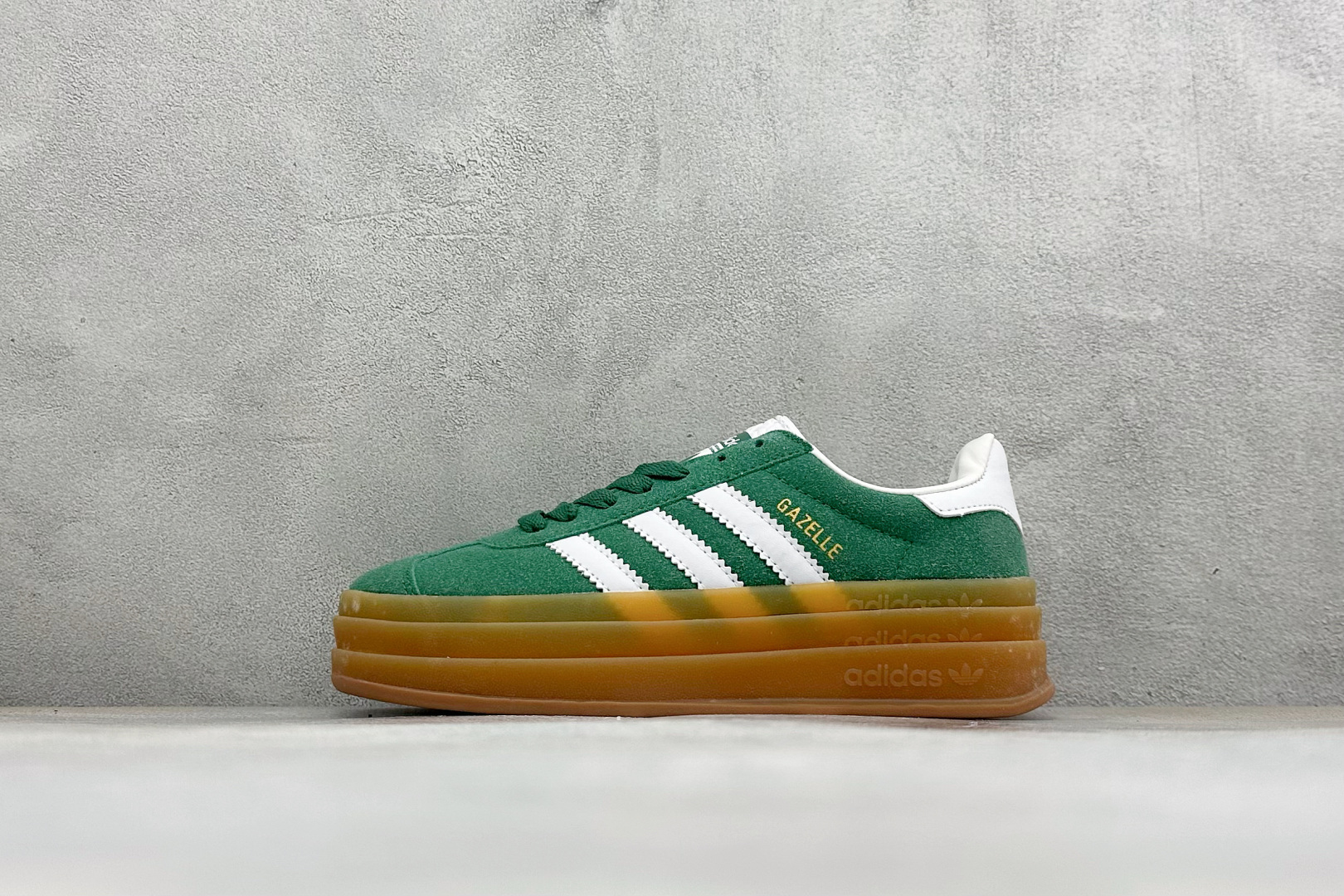 福利特价 Adidas Originals Gazelle Bold 三叶草厚底休闲防滑耐磨低帮板鞋 #原厂原数据版型 