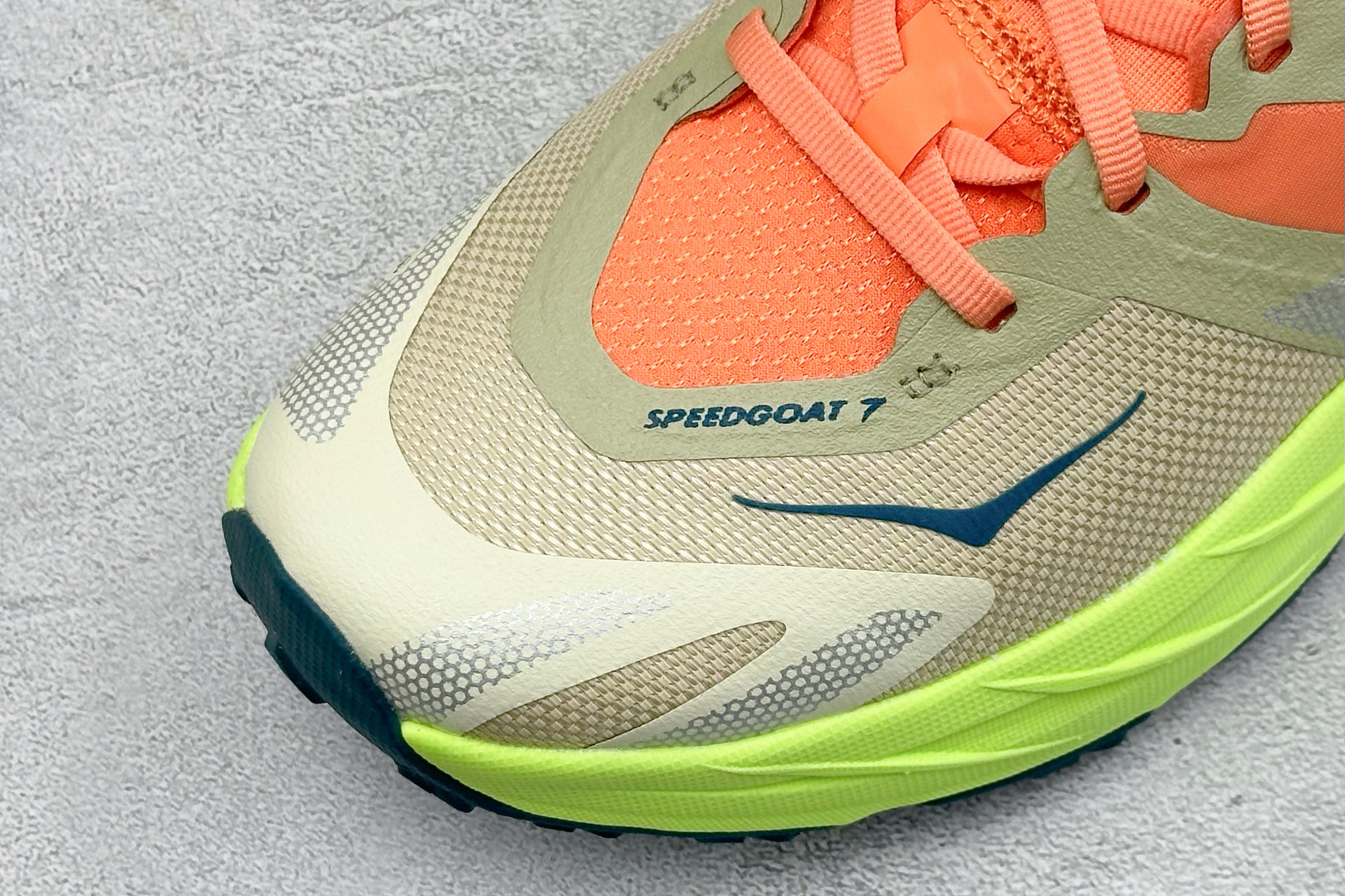 H版HOKA ONE ONE SPEEDGOAT 7 舒适百搭越野跑鞋 J-FRAME™M结构拥有专利认证,避免防过度内 H版HOKA ONE ONE SPEEDGOAT 7 舒适百搭越野跑鞋 J-FRAME™M结构拥有专利认证,避免防过度内
